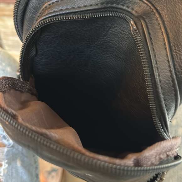 Pouch - Picture 4 of 9